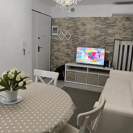 Apartman Cuore Spagnolo 350m Del Mar